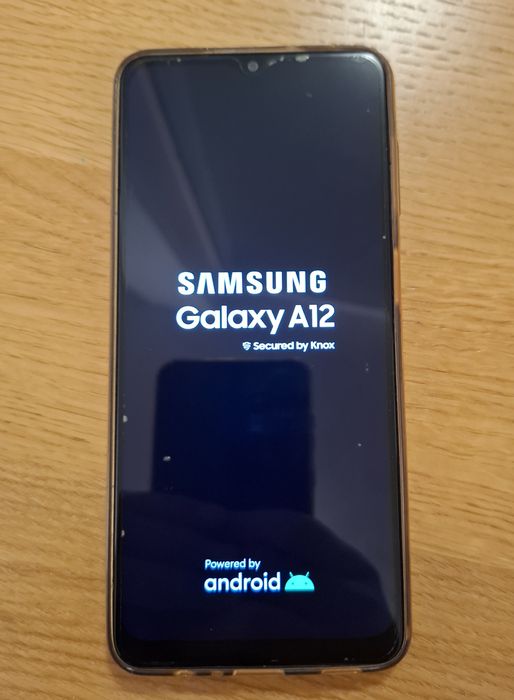 Samsung A12 – работещ, счупено стъкло на камерата, не чете сим карта