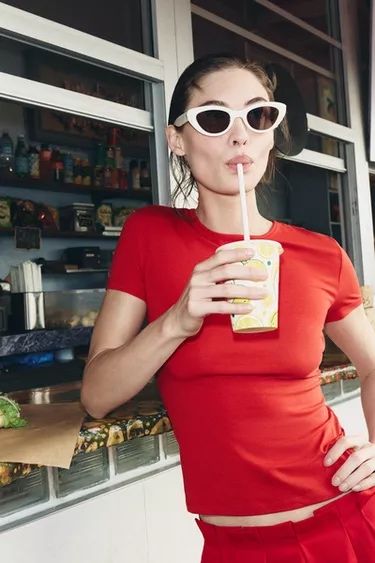Различни топове Zara, Missguided, Shein