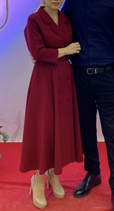 Көйлек сатылады.”