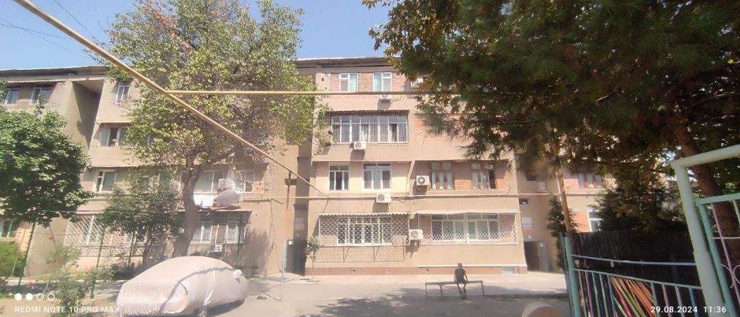 М.Улугбек Геофизика 3 хона Сотилади