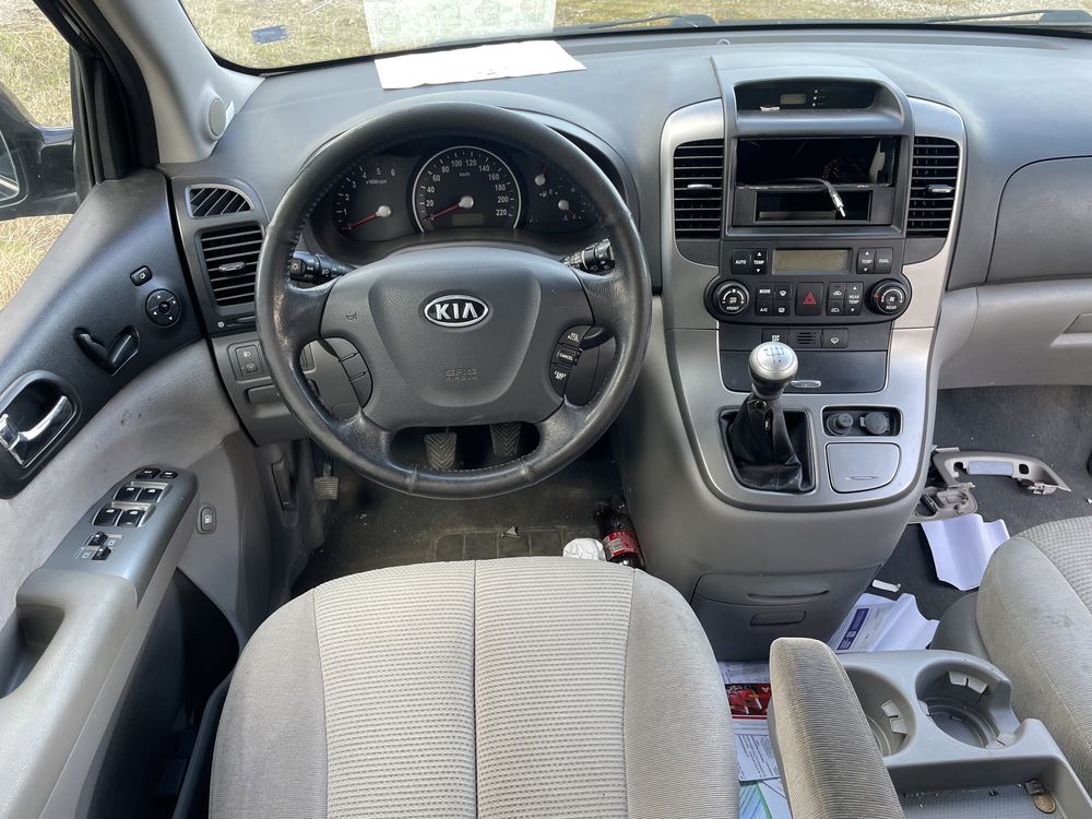 Kia Carnival 2.9crdi 2008г На Части