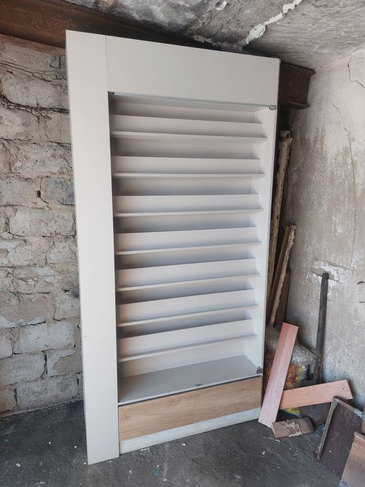 Продам витрины Рудный