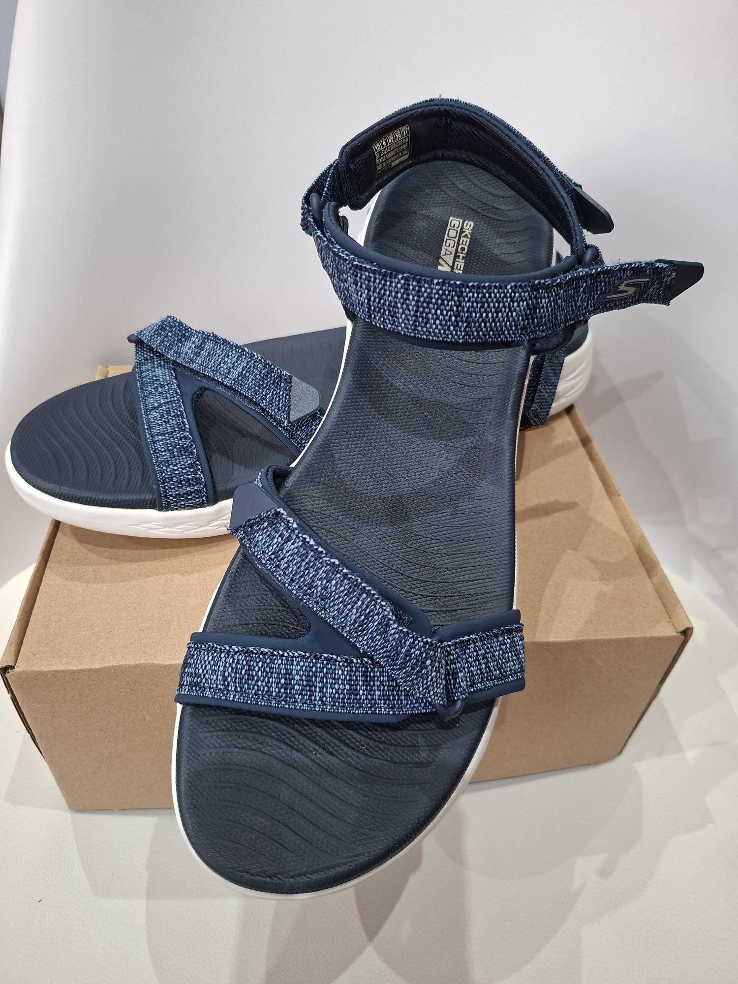 Sandale skechers 42