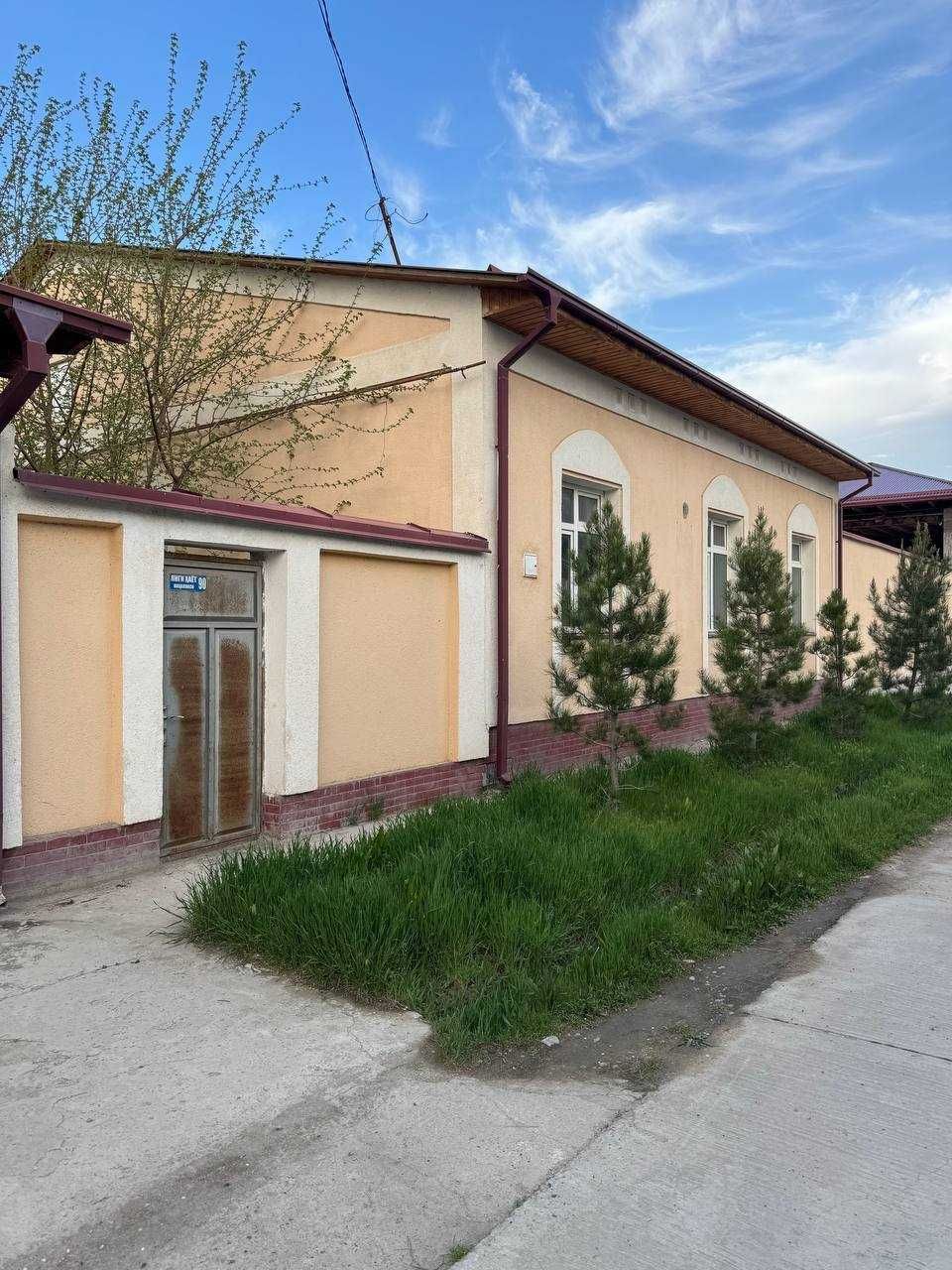 Котедж сотилади селский райцентр га бормасдан