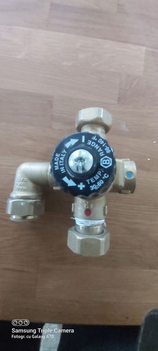 De vânzare vană cu 3 căi!