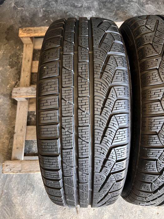 2 anvelope iarna ca NOI 235/55/18 , Pirelli , DOT 2022 , 8.2 mm