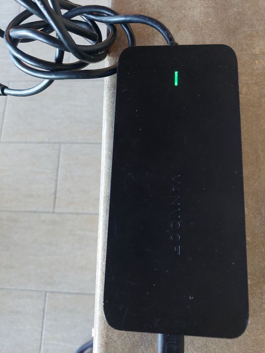 Incarcator baterie 36v