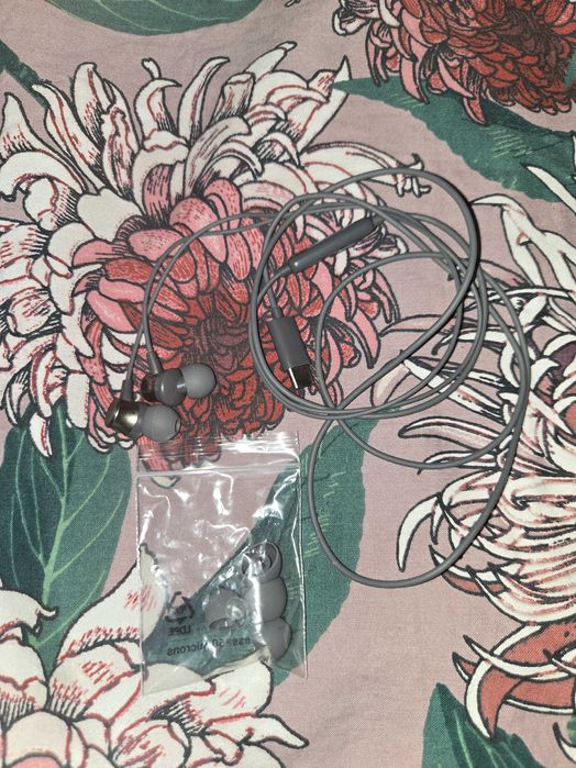 Нови Lenovo слушалки type-c