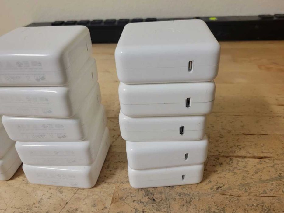 Оптом оригинальные зарядки MacBook Type-C