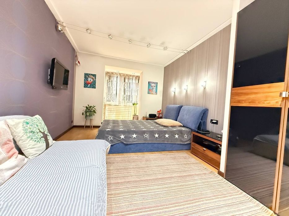 Продаётся квартира ЦУМ Ор-р посольство Кореи 4 комнатная