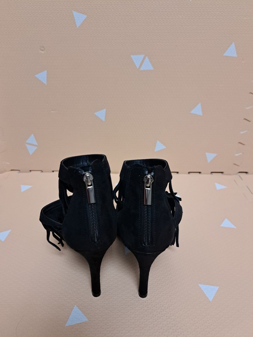 Sandale catifea neagră cu franjuri, mărimea 40, Graceland