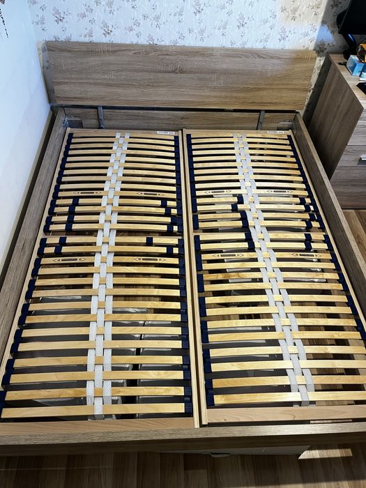 Vand Cadru de Pat cu Canapea