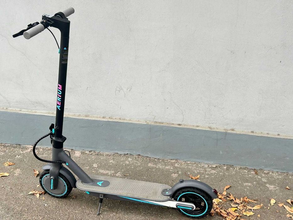Vând trotinetă electrică Aerium T350 Pro albastră