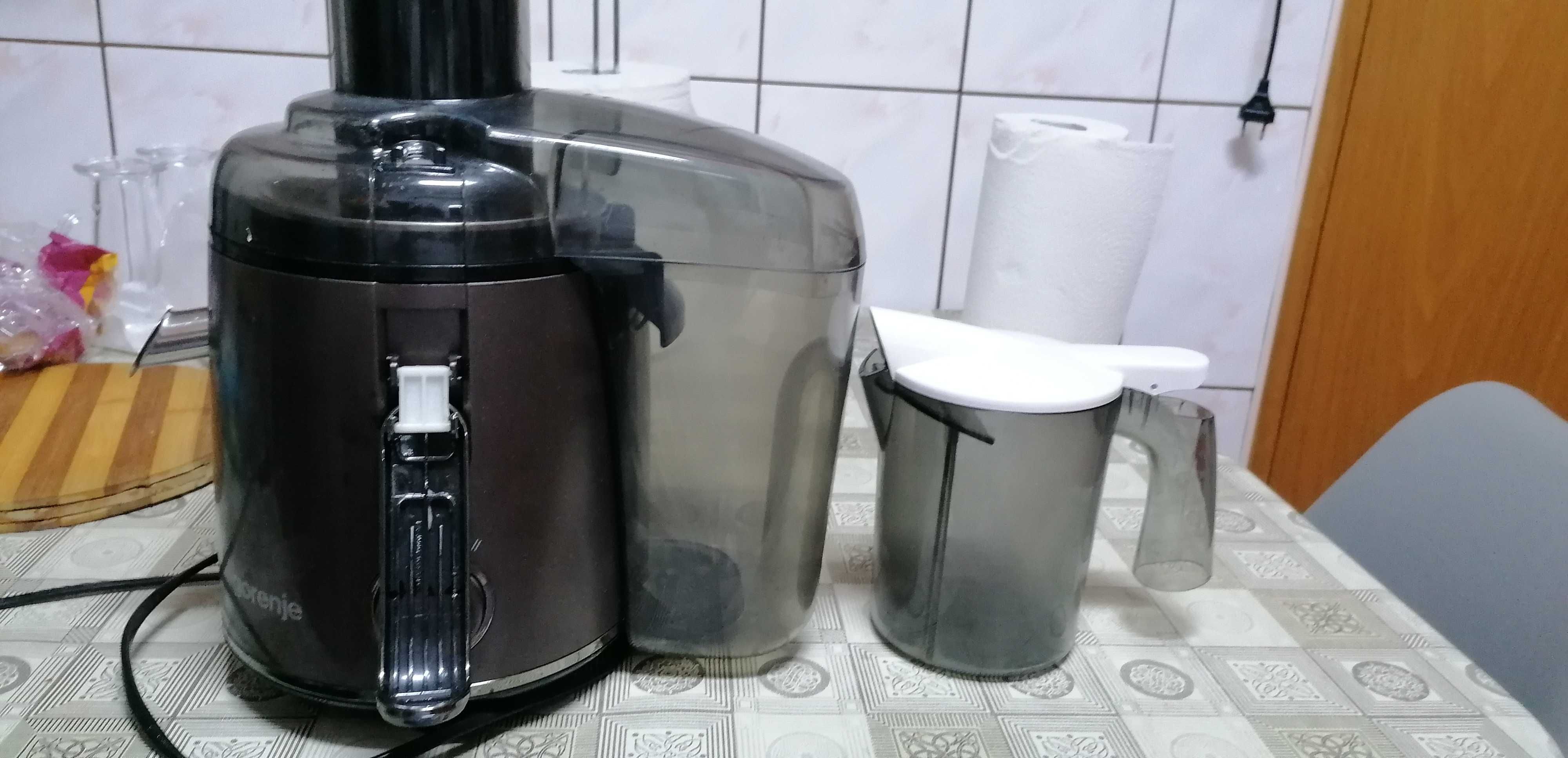 Vand storcător de fructe Gorenje