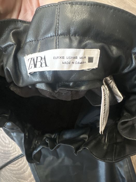 Кожен панталон Zara