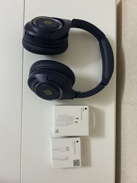 Зарядка и Наушники