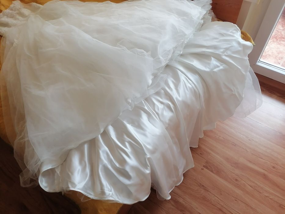 Булчинска рокля LA SPOSA -LUNA NOVIAS