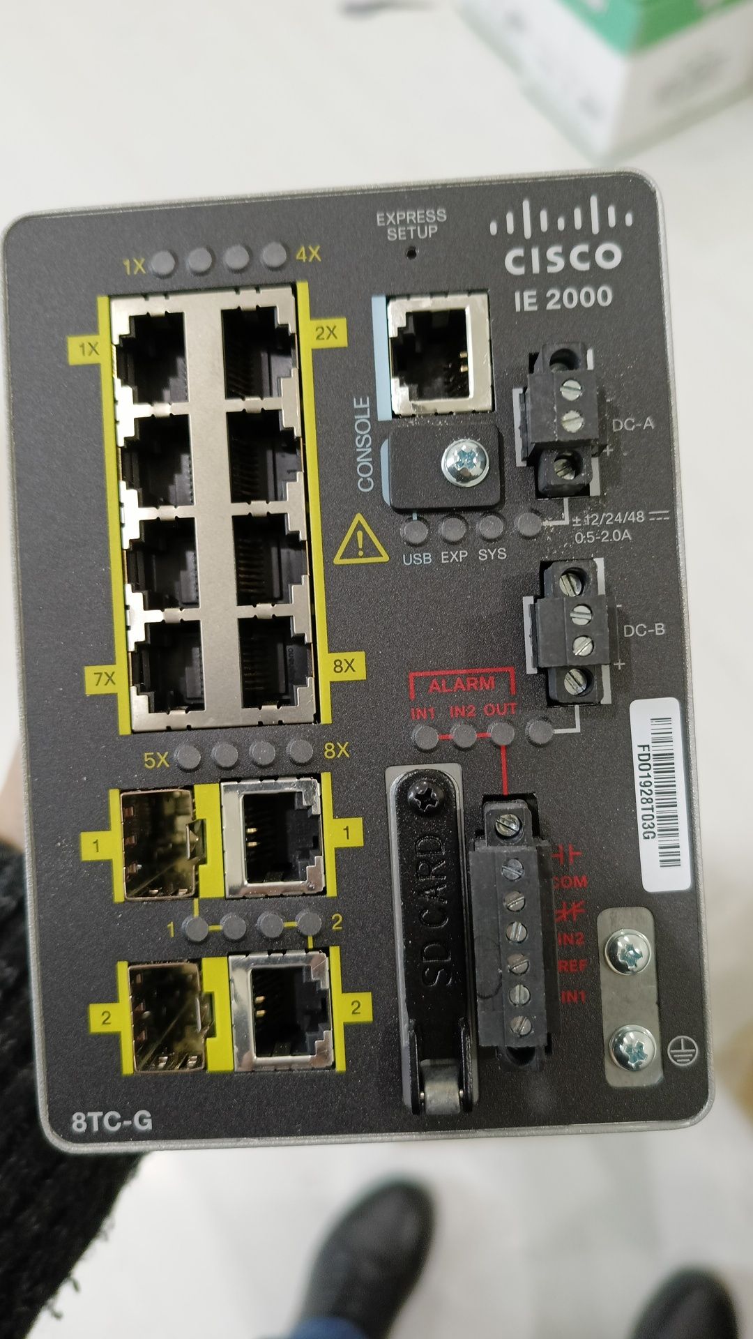 Коммутатор Cisco IE-2000-8TC-G-B