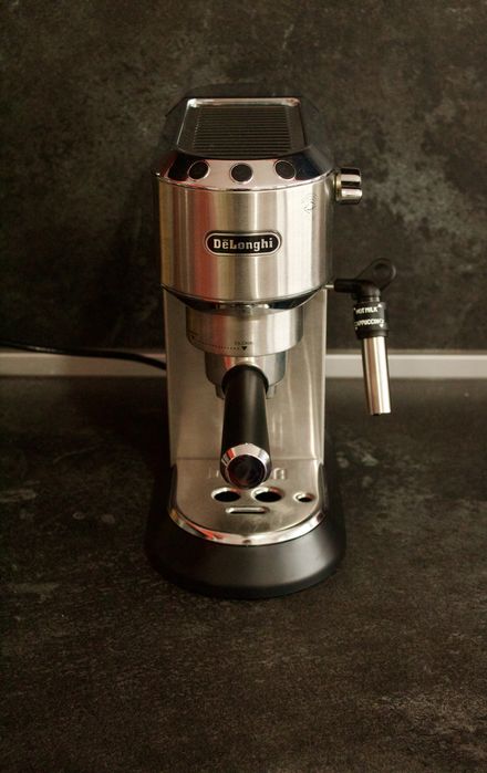 Кафемашина Delonghi Dedica
