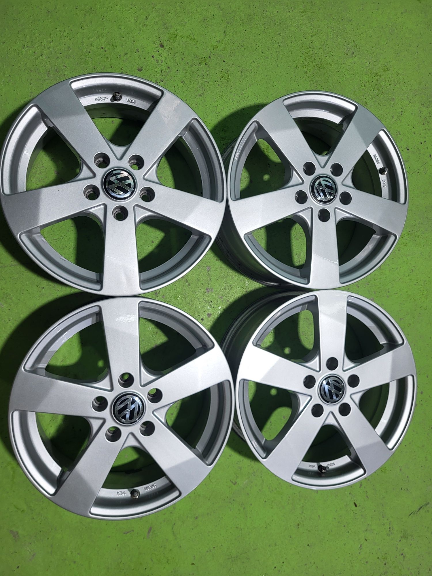 16 5x112 Vw Touran Caddy Golf audi A3 Skoda 5х112