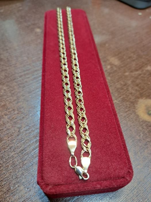 Продам золотую цепочку