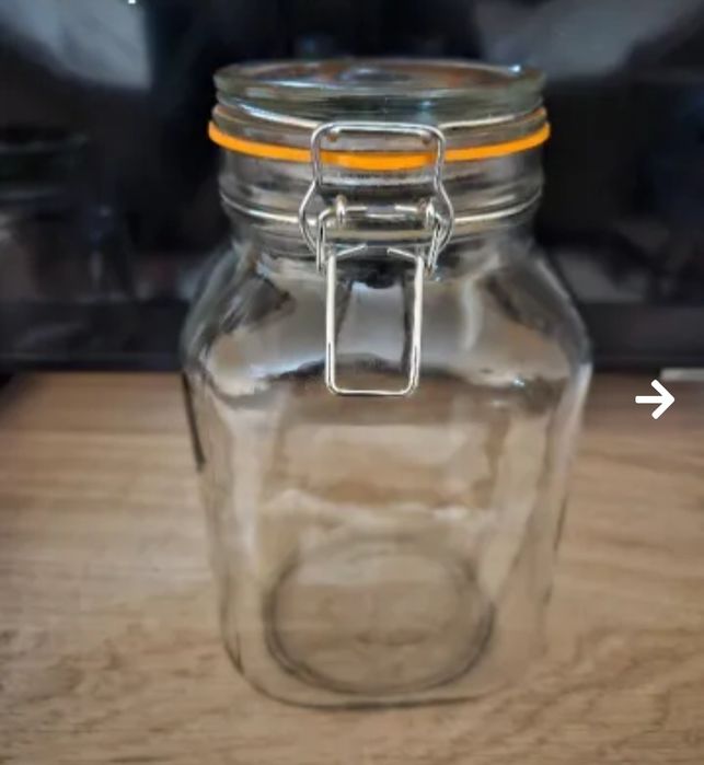 Буркан с херметическа капачка