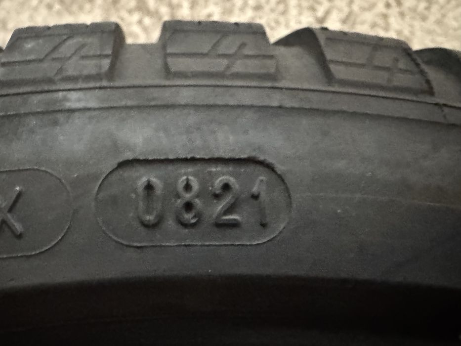 Автомобилни гуми 215 40 17 Kleber