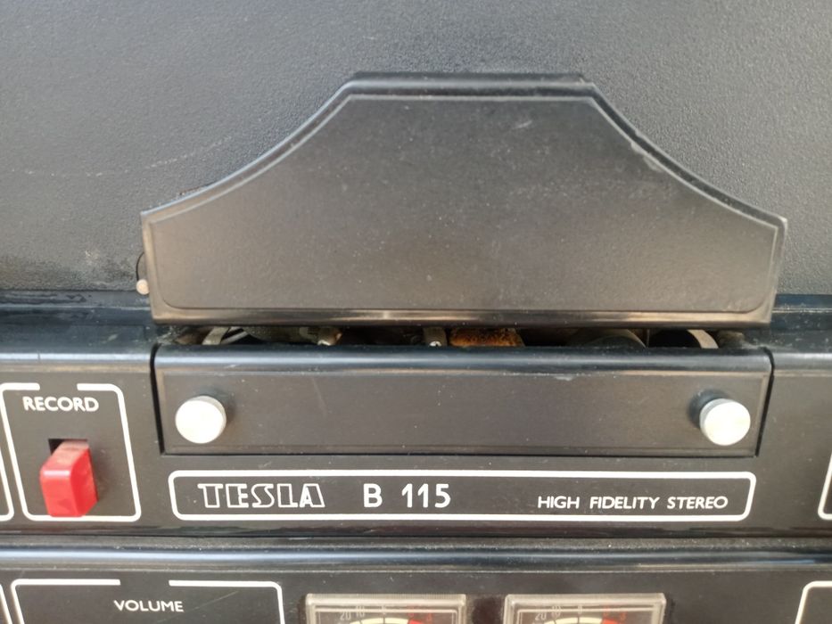 Tesla b115 катушечный магнитофон