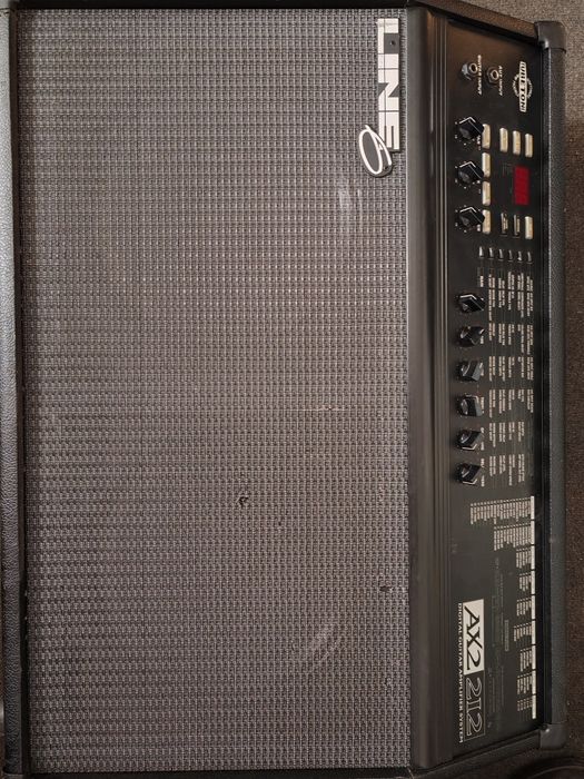 Cub de bas marca  Laney, Line 6,  HH activ