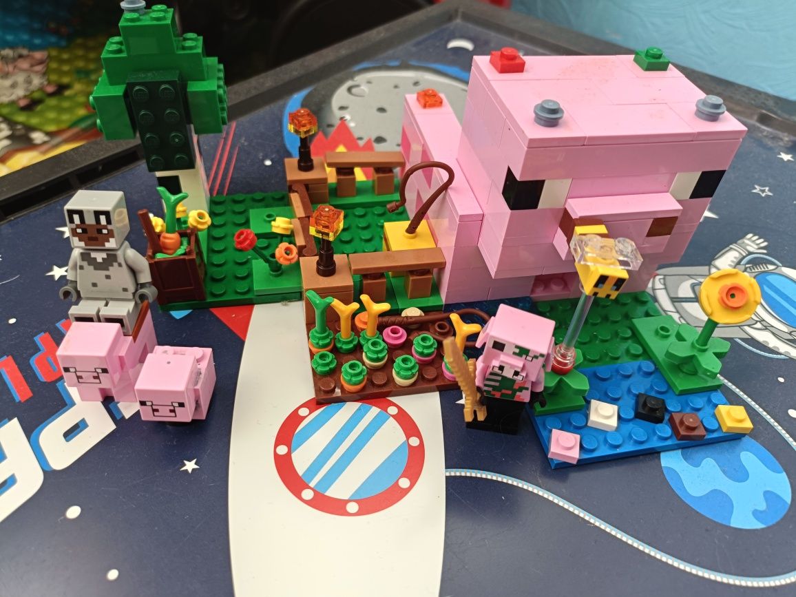 LEGO® Minecraft™ - Casa-Purcelus 21268, 238 piese