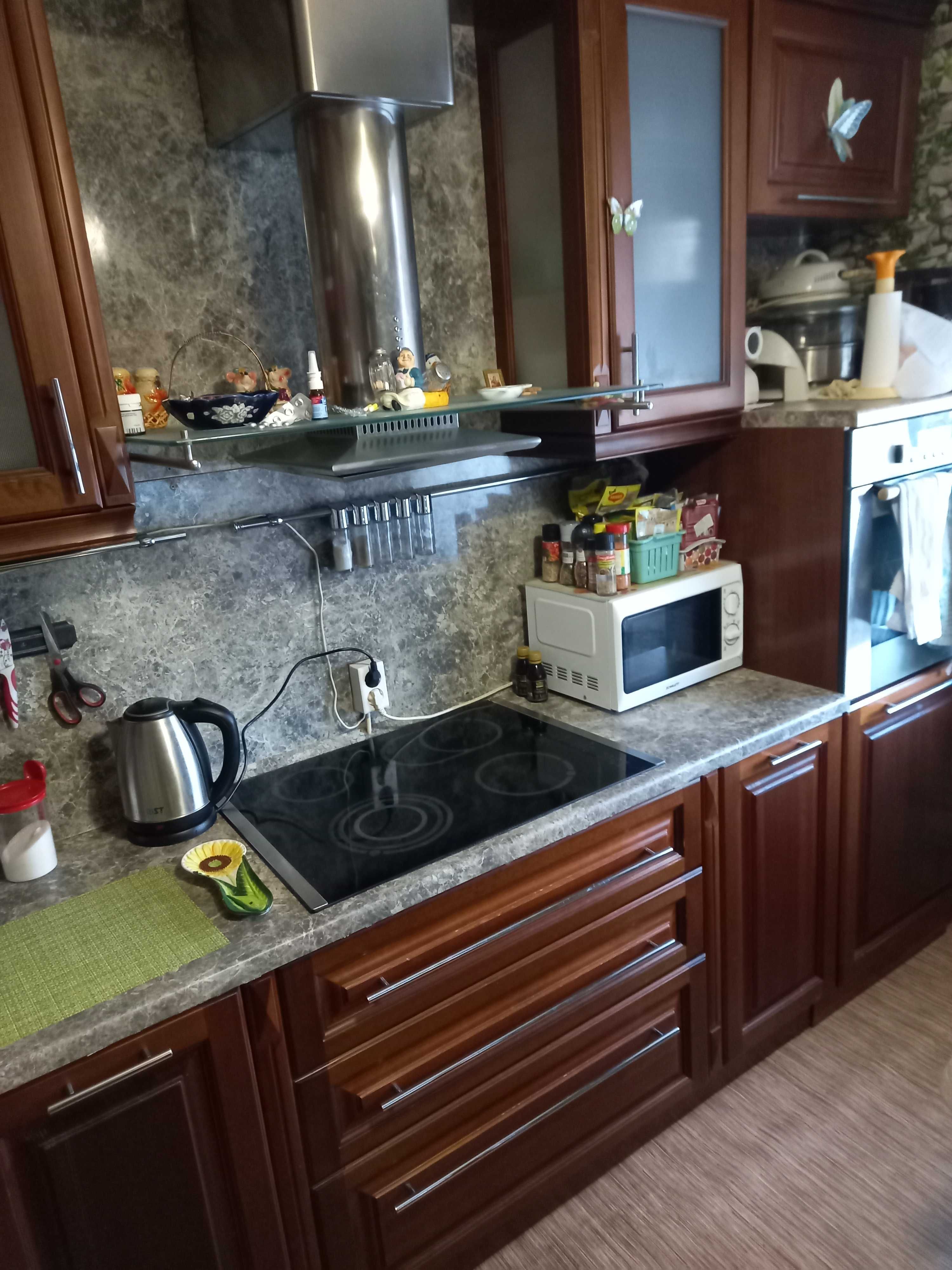 Продам 2 комнутую квартиру, 3 этаж