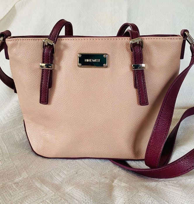 Намаление на Дамска чанта - различни, всяка с цена