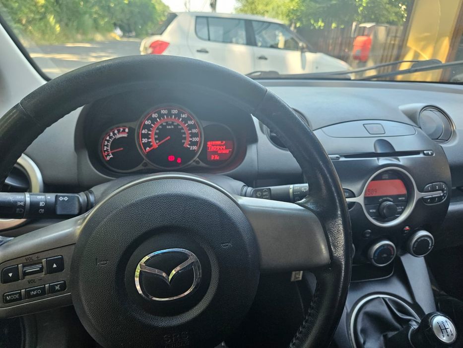 Vând Mazda 2 în stare perfecta