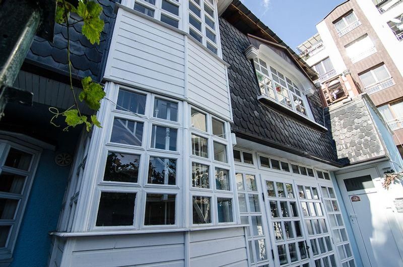 Дава се под наем Къща в Варна, Базар Левски - 100 кв.м за 775 € - Снимка #21