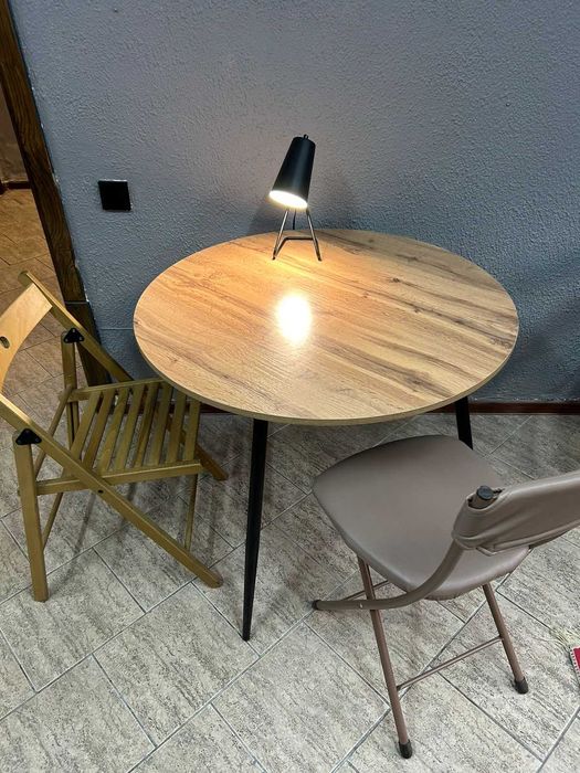 Продам обеденный стол