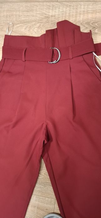 Pantaloni eleganți rosii