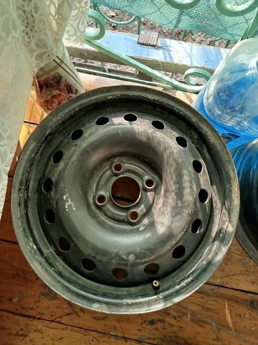 Штампованные диски, доставки нету