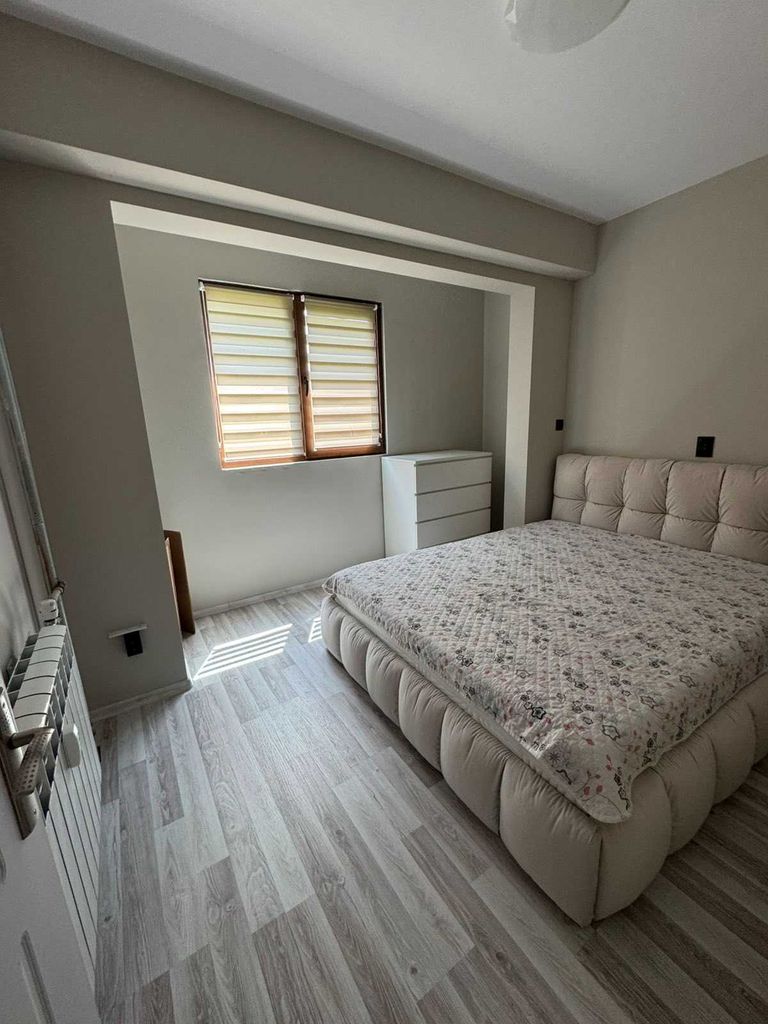 Продава се Двустаен апартамент в Плевен, Сторгозия - 50 кв.м за 1350 €/кв.м - Снимка #4