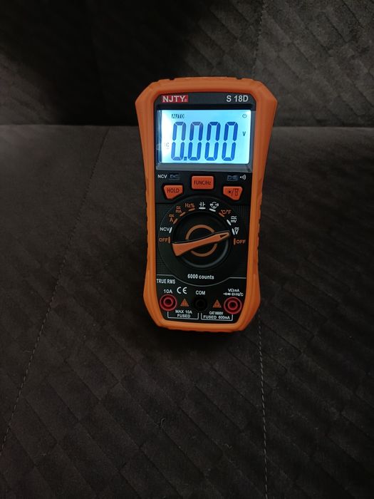 Multimetru Digital