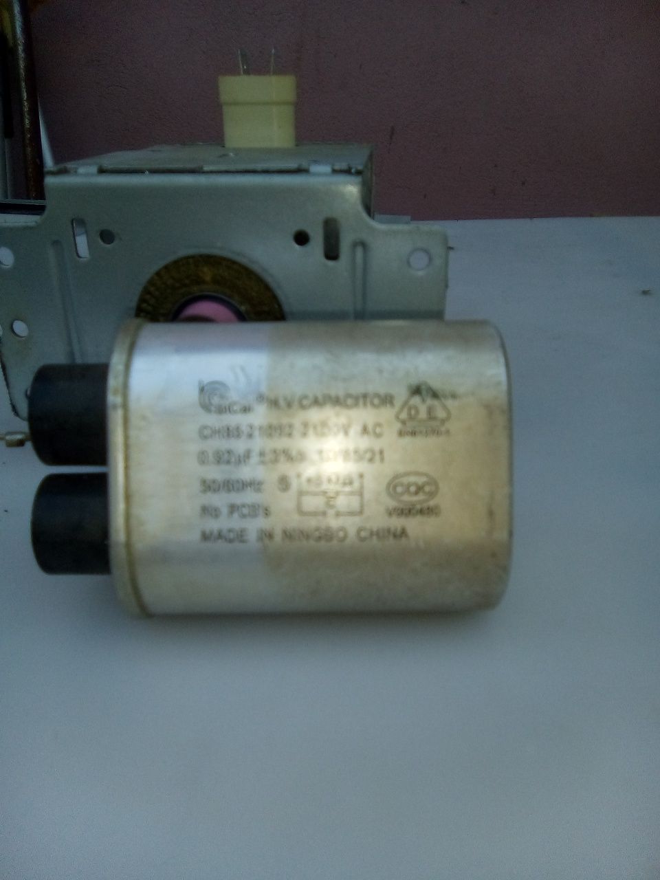 Magnetron cuptor cu microunde+ condensator