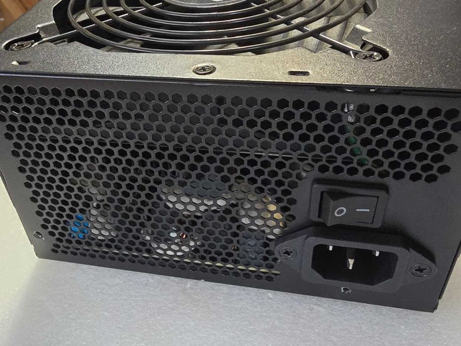 Sursa PC Corsair CX450, 80+ Bronze, 450W, 120 mm, 1 X 6+2 PCI-E, ATX