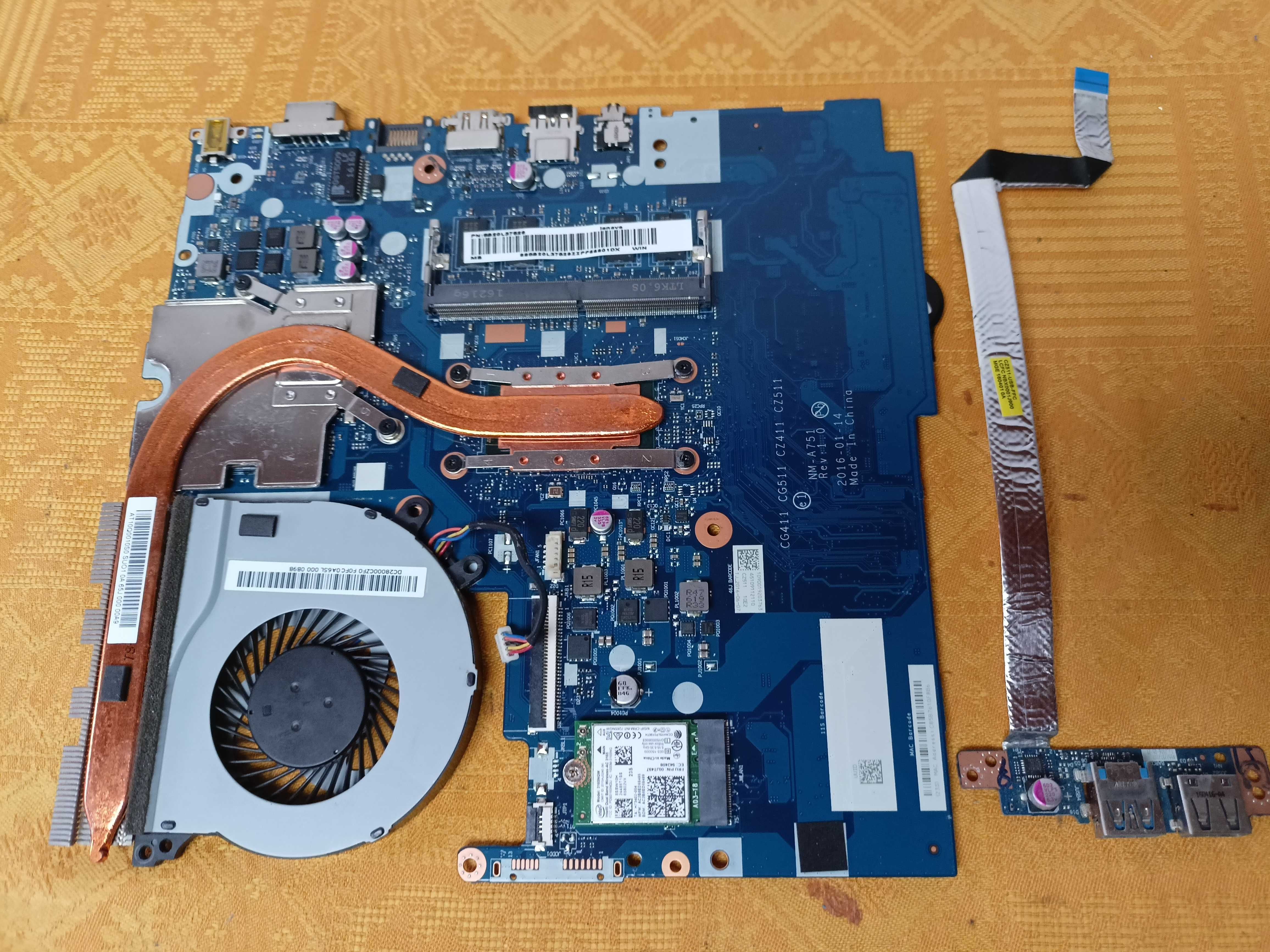 Dezmembrez Lenovo IdeaPad 510