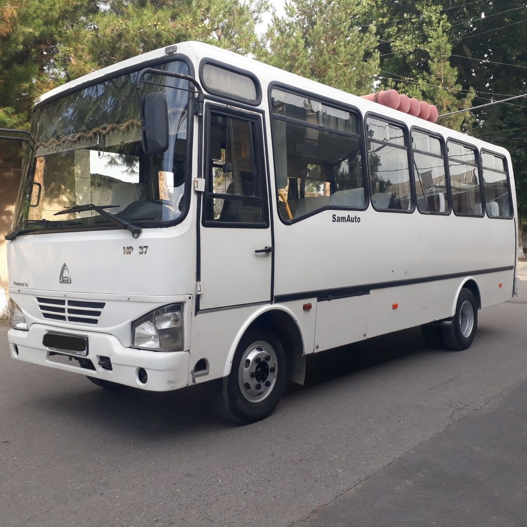 ISUZI Aftobus NP37