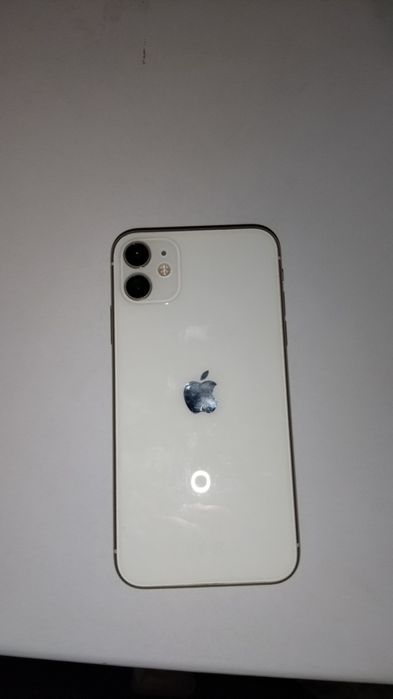 Продаю iPhone 11 почти как новый 100к окончательно