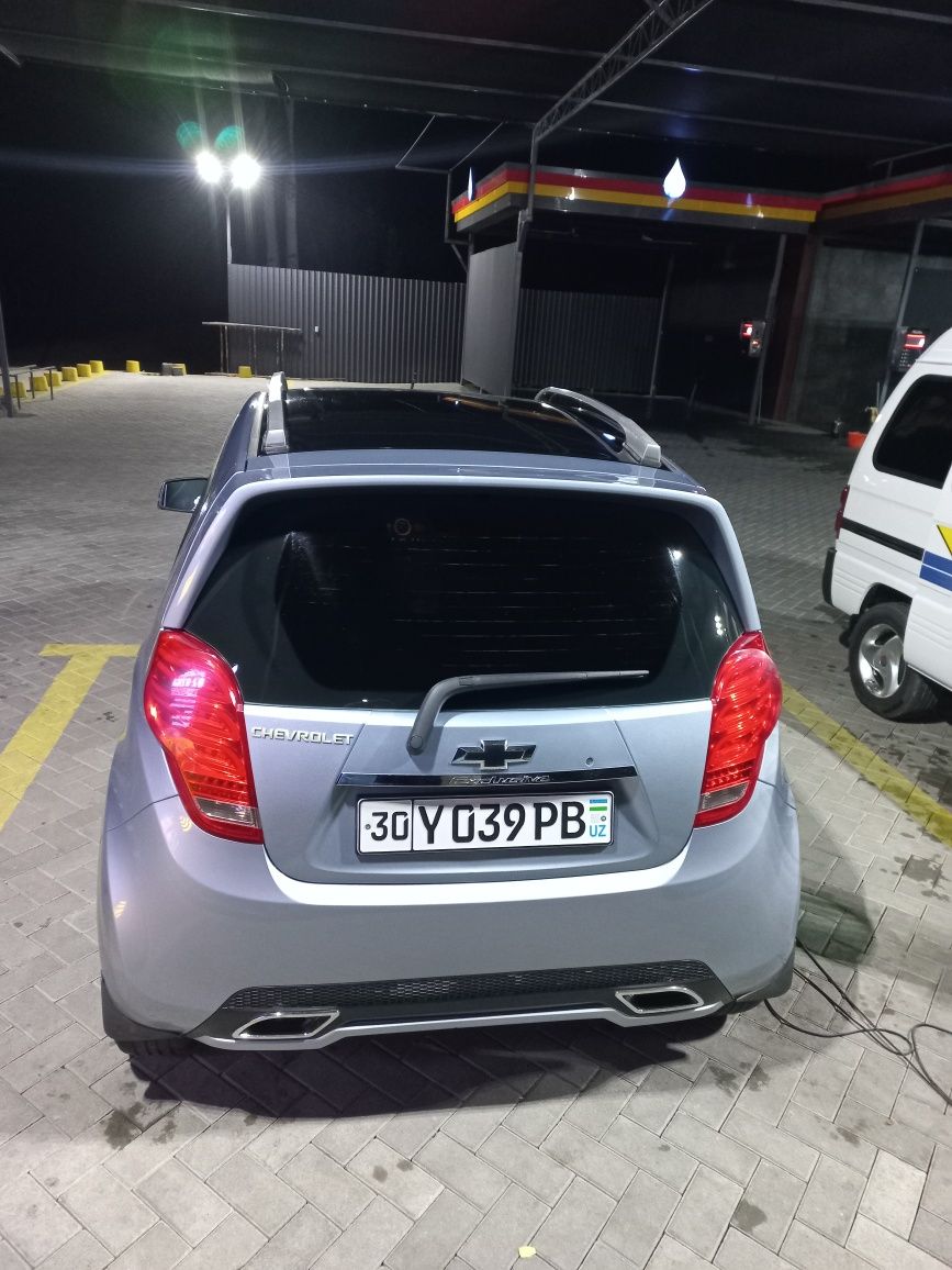 Chevrolet spark 2015