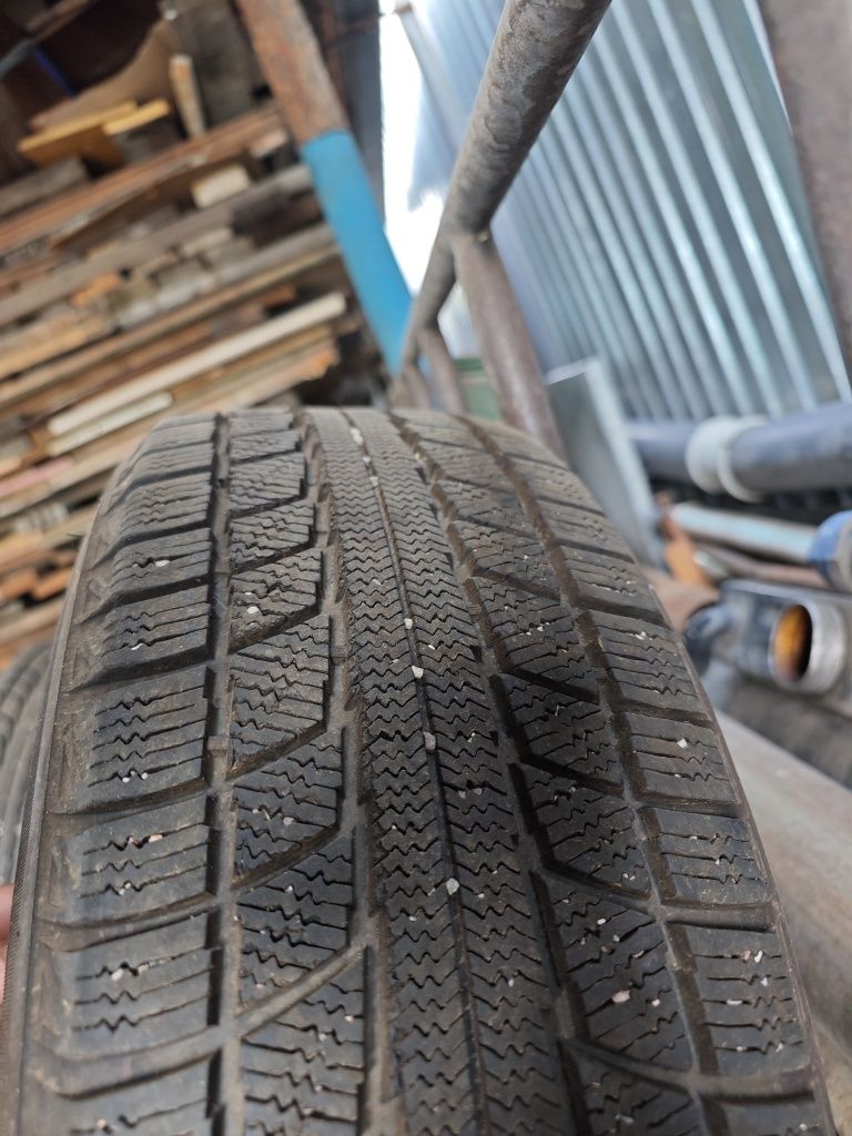 215/60r16 зима..