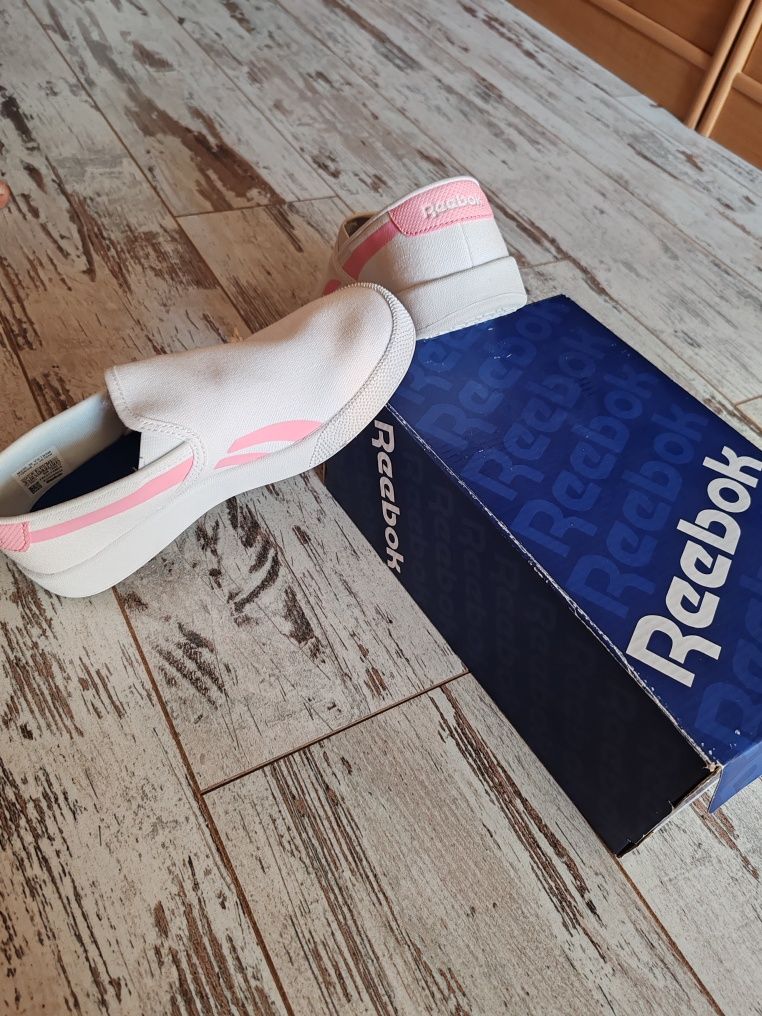 Нови оригинални Reebok маратонки