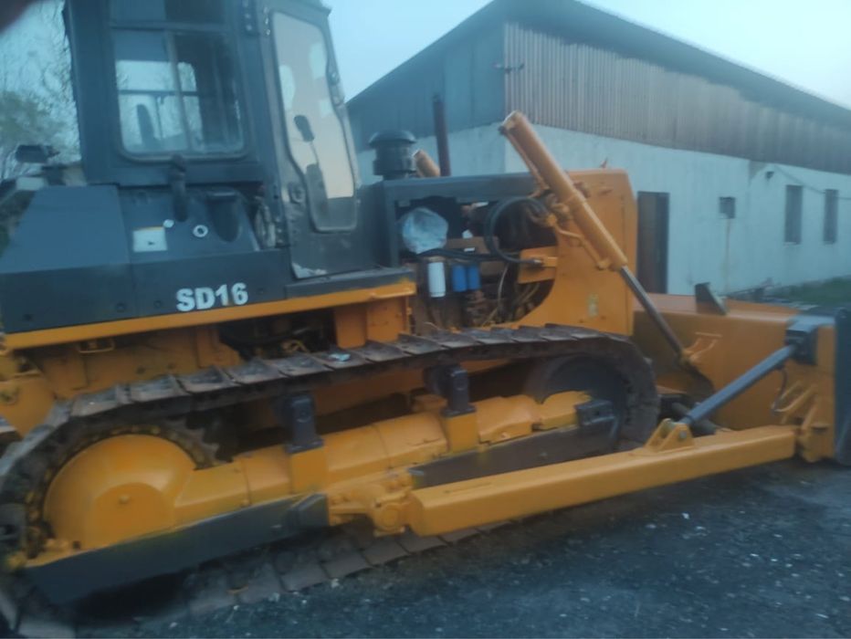 Продам по запчастям бульдозер шантуй sd-16,  shantul sd 16