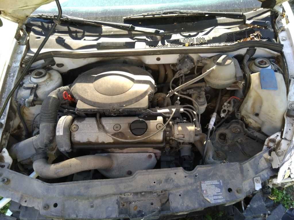 VW Polo 1.0 на части