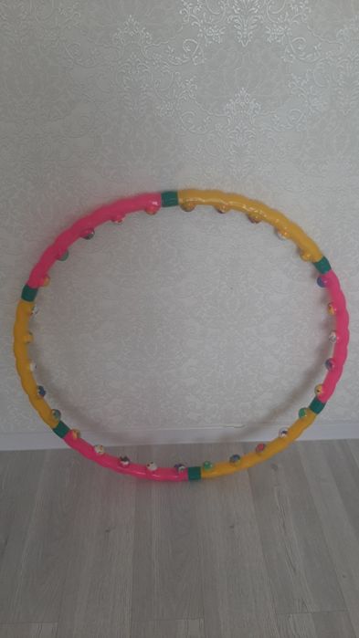 Продаю женский отличный  обруч для фитнеса и похудения